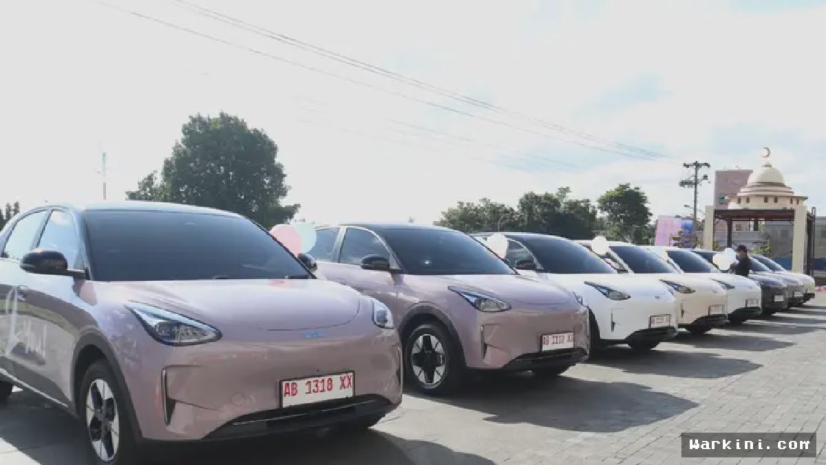 Geely Mulai Distribusi Mobil Listrik EX2 di 9 Kota Besar