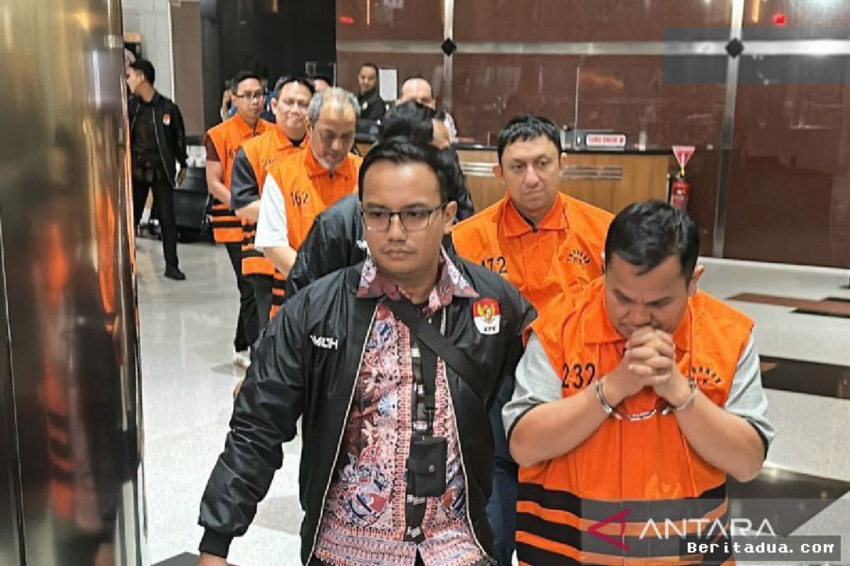 KPK Resmi Tahan Fahd Arafiq dan Petinggi Summarecon