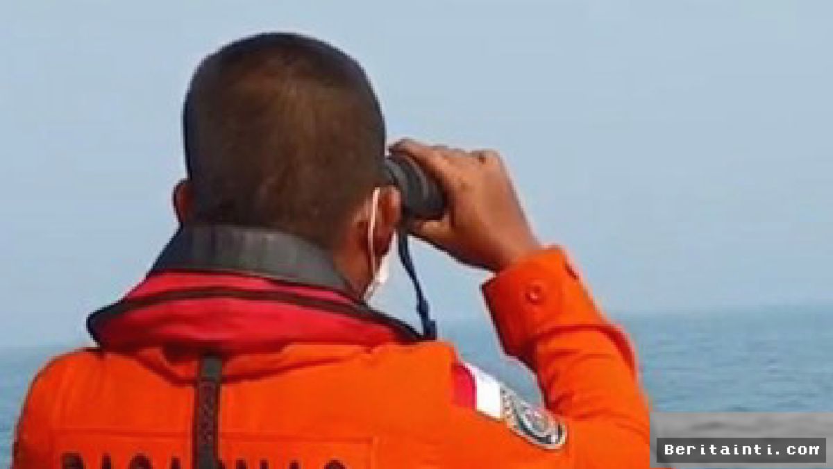 BASARNAS — Tim SAR Perluas Pencarian Jurnalis Hilang di Krakatau