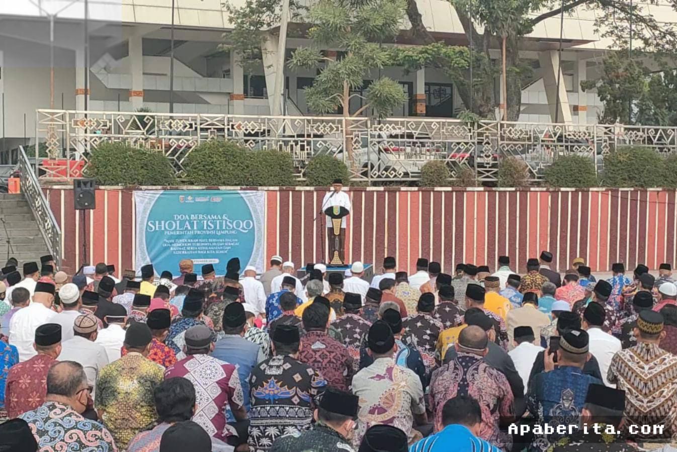 LAMPUNG — Pemprov Lampung Gelar Salat Istisqa Menyikapi Kemarau dan Erupsi