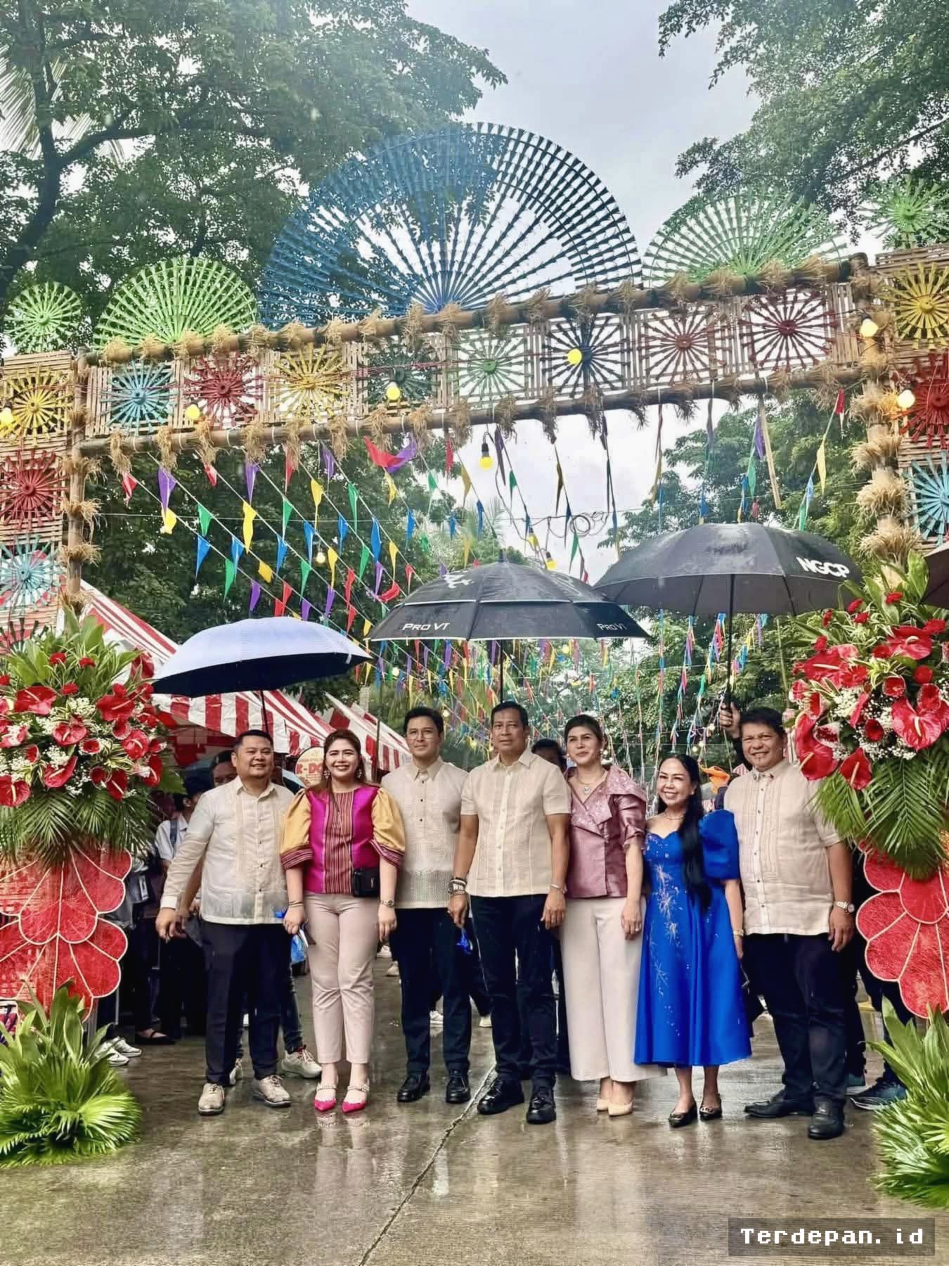 Festival Budaya Singkaban Bulacan Tetap Meriah Meski Diguyur Muson