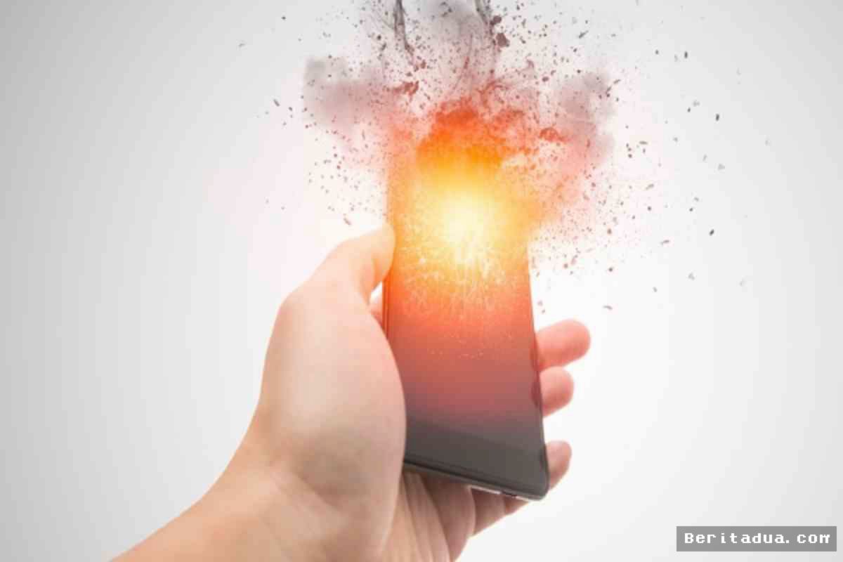 JAKARTA — Thermal Runaway Picu Ledakan Baterai Ponsel Pintar