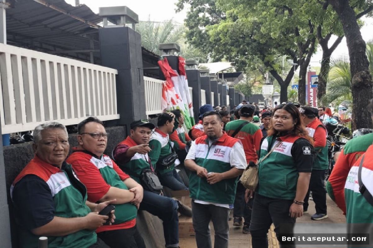 Buruh Datangi DPR Jelang Pengesahan RUU Ketenagakerjaan