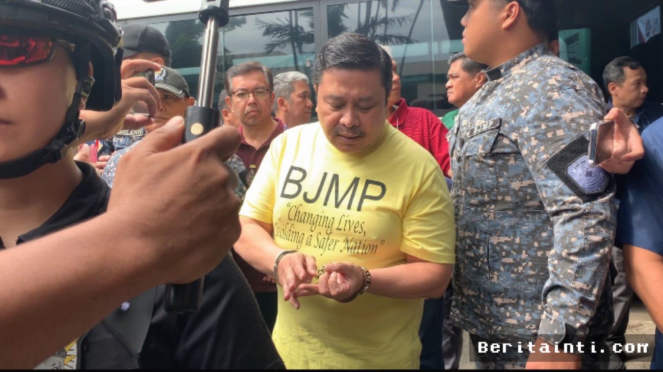 MANILA — Estrada Minta Pengadilan Uji Ulang Pembebasan Korupsi Manuel Bonoan