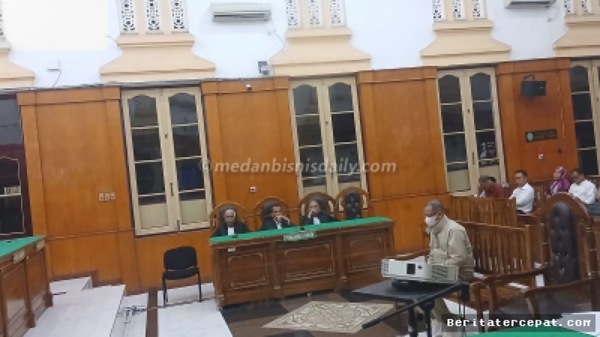 MEDAN — Mantan Pejabat Inalum Dante Sinaga Divonis 7 Tahun Penjara