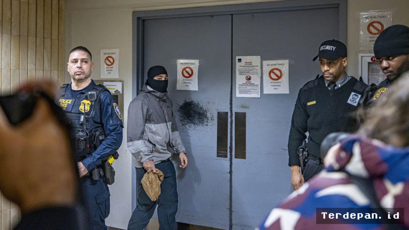 Hakim Federal Kecam Kondisi Detensi ICE di New York