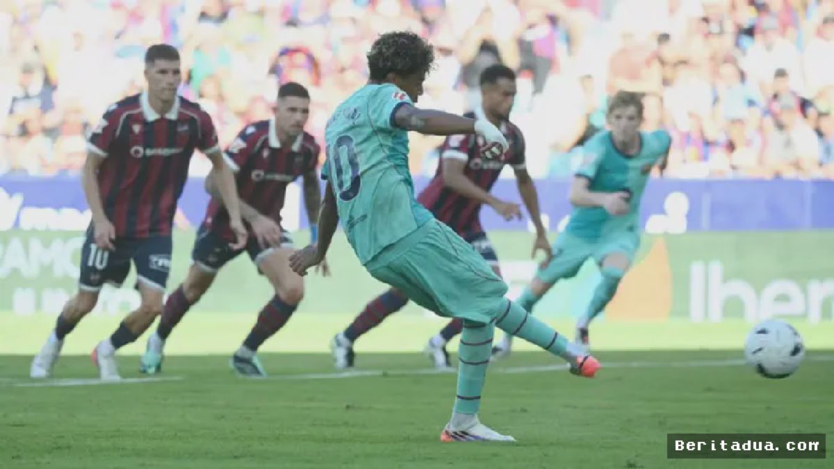 VALENCIA — Lamine Yamal Cetak Gol Penalti, Barcelona Sukses Tundukkan Levante