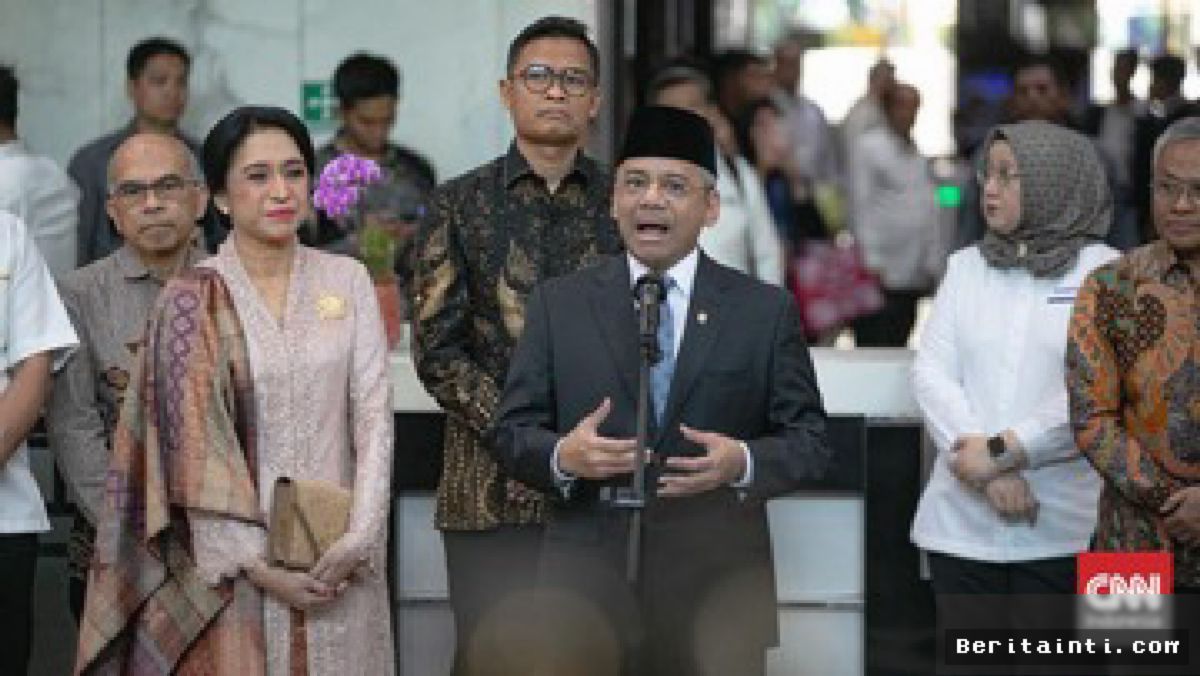 Garasi Menkeu Suahasil Nazara Dihuni Koleksi Mobil Maksimal Rp500 Jutaan