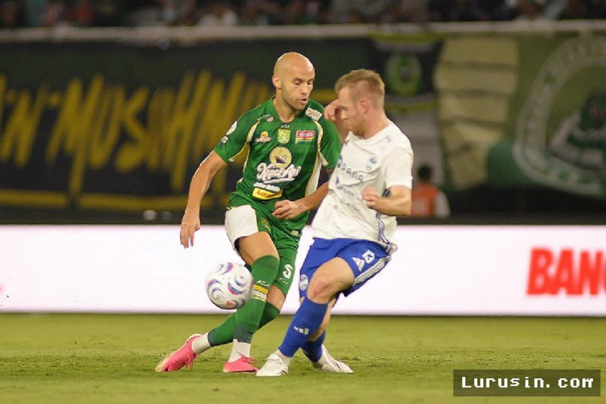 SURABAYA — Tavares Beberkan Alasan Geser Risto Mitrevski ke Tengah
