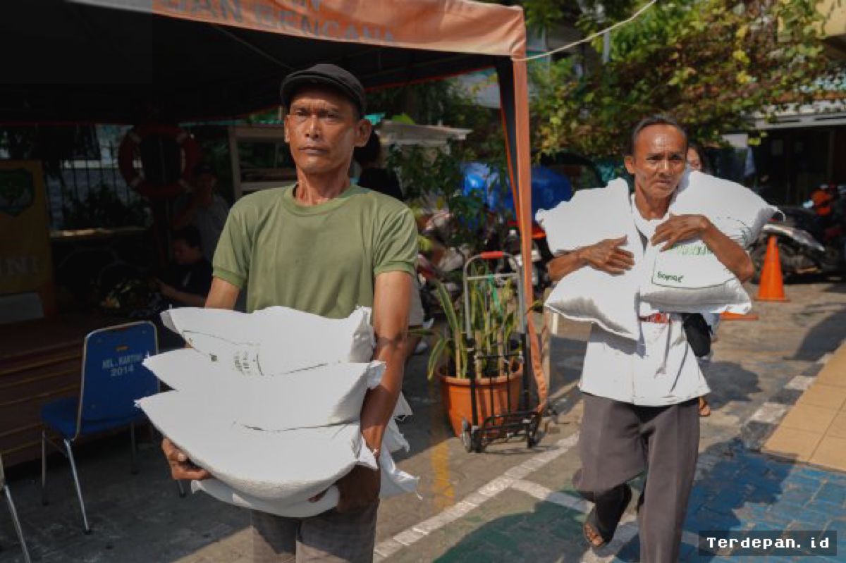 Jakarta — Pemerintah Salurkan Bantuan Beras 10 Kg ke 33,2 Juta Keluarga