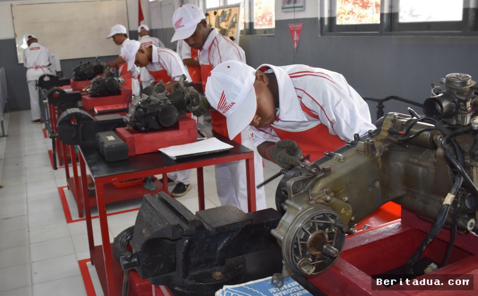 AHM Ekspansi Pendidikan Vokasi Otomotif Berstandar Industri ke Papua