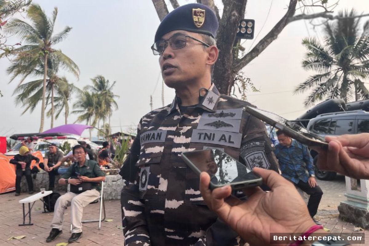 Banten — TNI AL Temukan Rompi Pelampung Pencarian Jurnalis Hilang