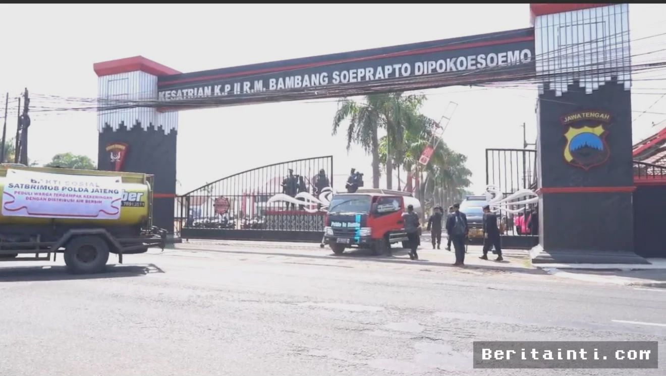 JAKARTA — Kapolri Hadiri Pameran Seni Nasirun di Galeri Nasional