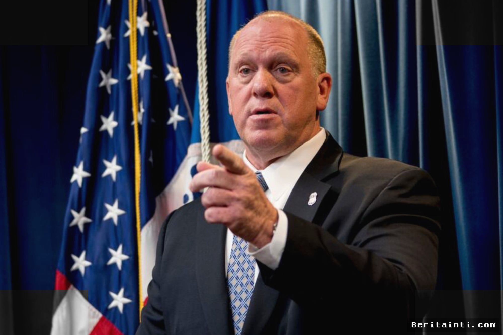 Tom Homan Tegaskan Imigran Ilegal Tetap Ditangkap Meski di Halte Sekolah