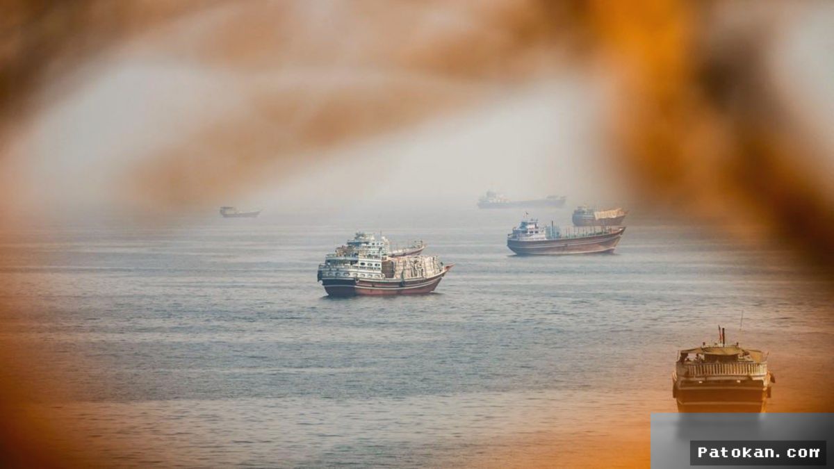 TIMUR TENGAH — AS dan Iran Saling Serang Tanker, Harga Minyak Melonjak
