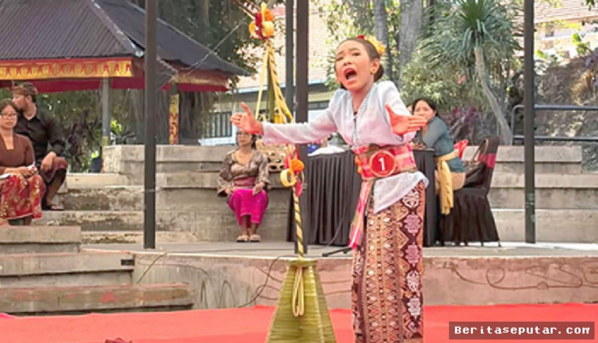 GIANYAR — Gianyar Borong Juara Lomba Dharmacarita Utsawa Dharmagita Bali
