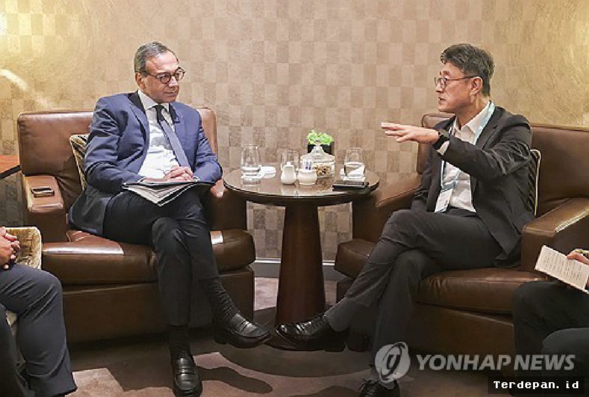 SEOUL — CEO SK Telecom Hadiri Pertemuan Industri Seluler Global di Malaysia