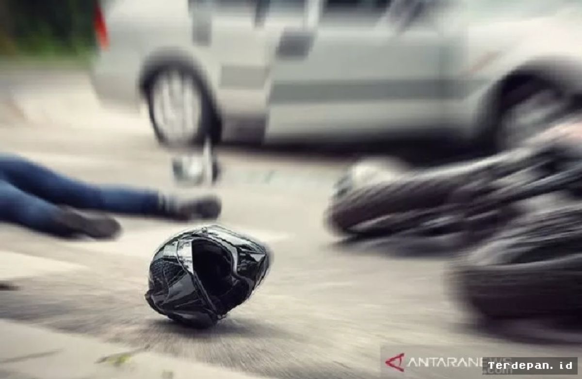 Pemotor Tewas Terlindas Truk di Simpang Unud Jimbaran