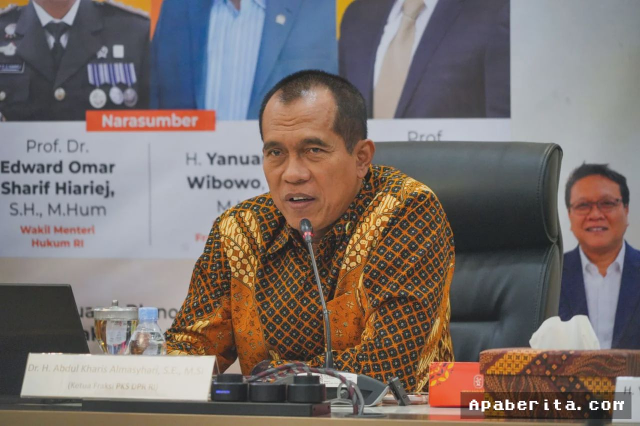 JAKARTA — Fraksi PKS Serap Masukan Terkait Wacana Kewarganegaraan Ganda