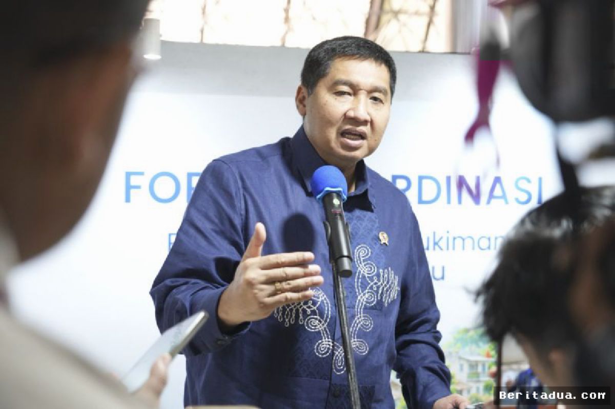 Menteri PKP Maruarar Sirait Desak Penanganan Terpadu Kawasan Kumuh