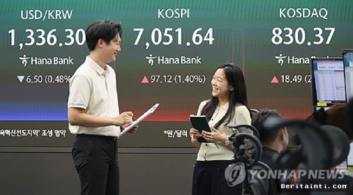 SEOUL — Saham Semikonduktor Angkat IHSG Korea di Tengah Tensi Geopolitik