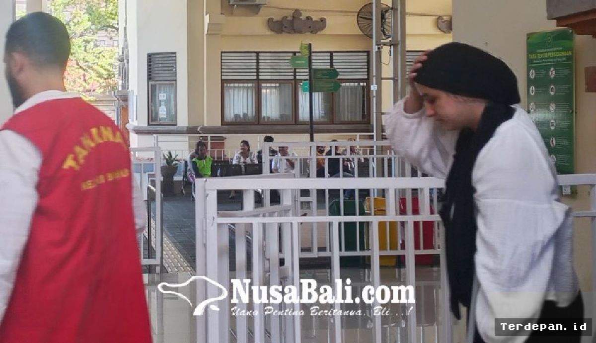 Bali — Pasutri Asal Aljazair Divonis Penjara Akibat Pencurian Pakaian