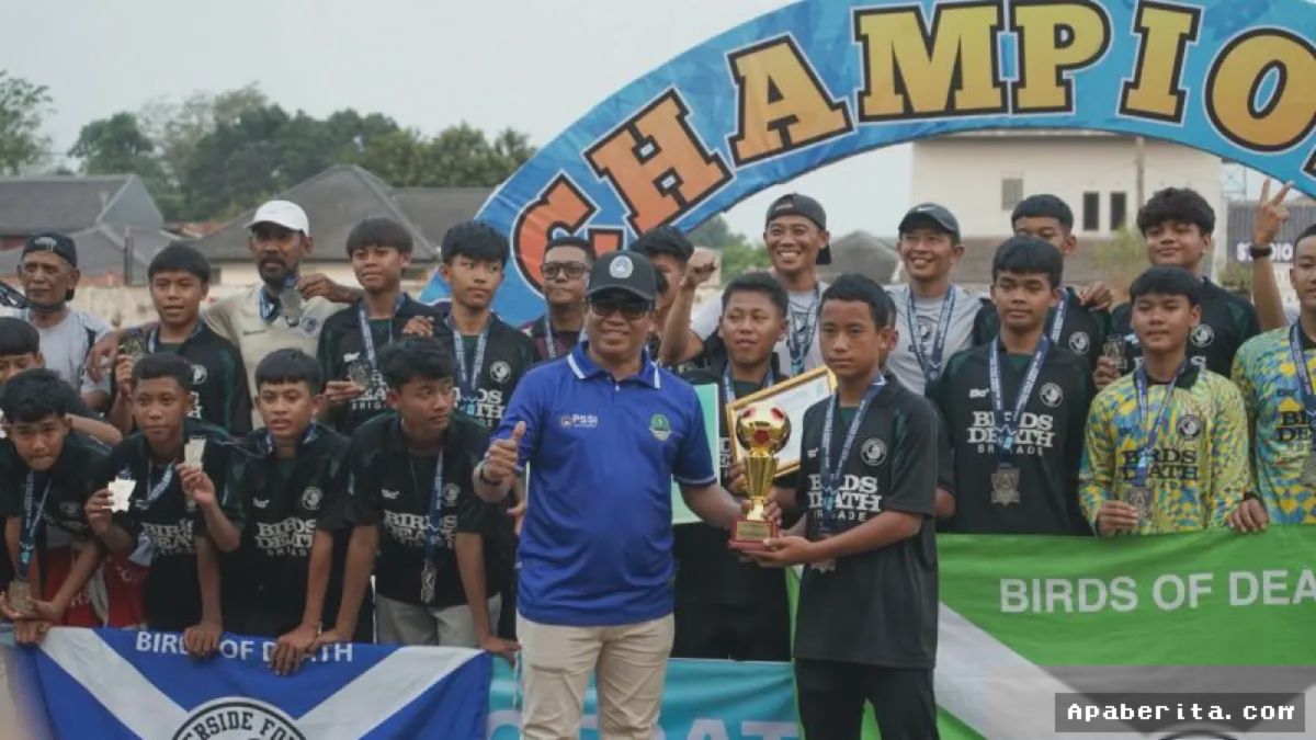 Persib Bandung Sukses Sapu Bersih Gelar Piala Soeratin Jabar