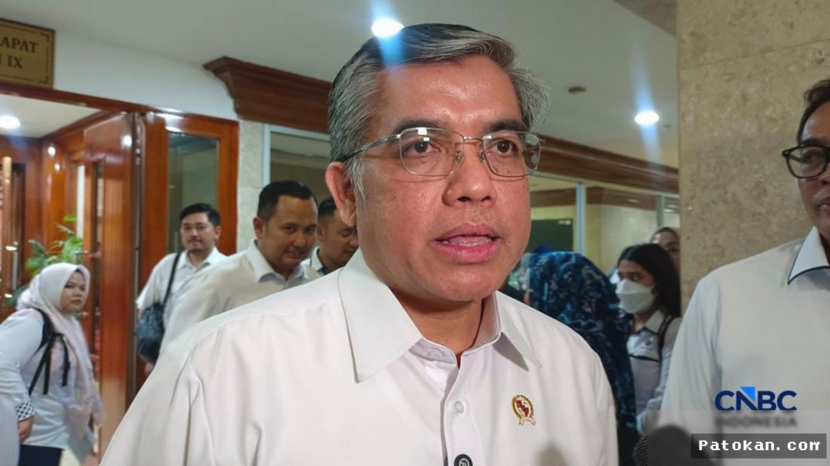 JAKARTA — Pemerintah Serahkan DIM RUU Pelindungan Ketenagakerjaan ke DPR