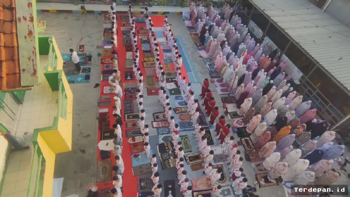 Depok — Ratusan Warga Muhammadiyah Gelar Salat Istiska Minta Hujan