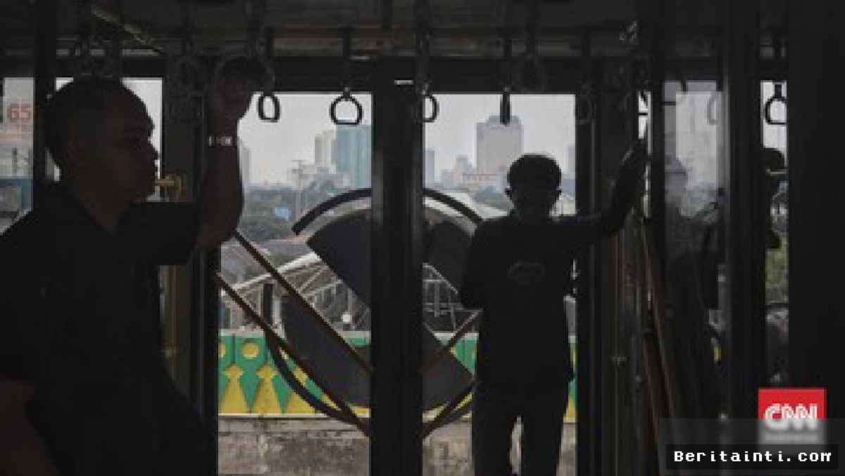 TransJakarta Klarifikasi Sopir Bermanuver Refleks demi Hindari Pemotor