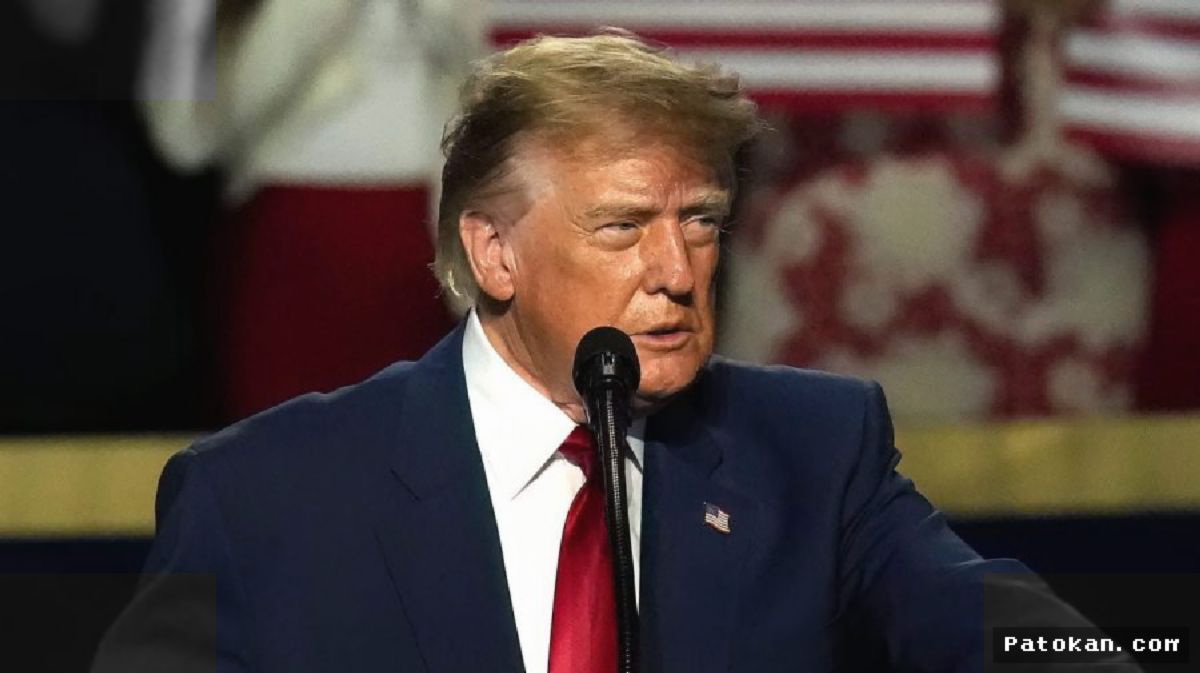 Trump Pimpin Peringatan 25 Tahun Tragedi 9/11 di Pentagon