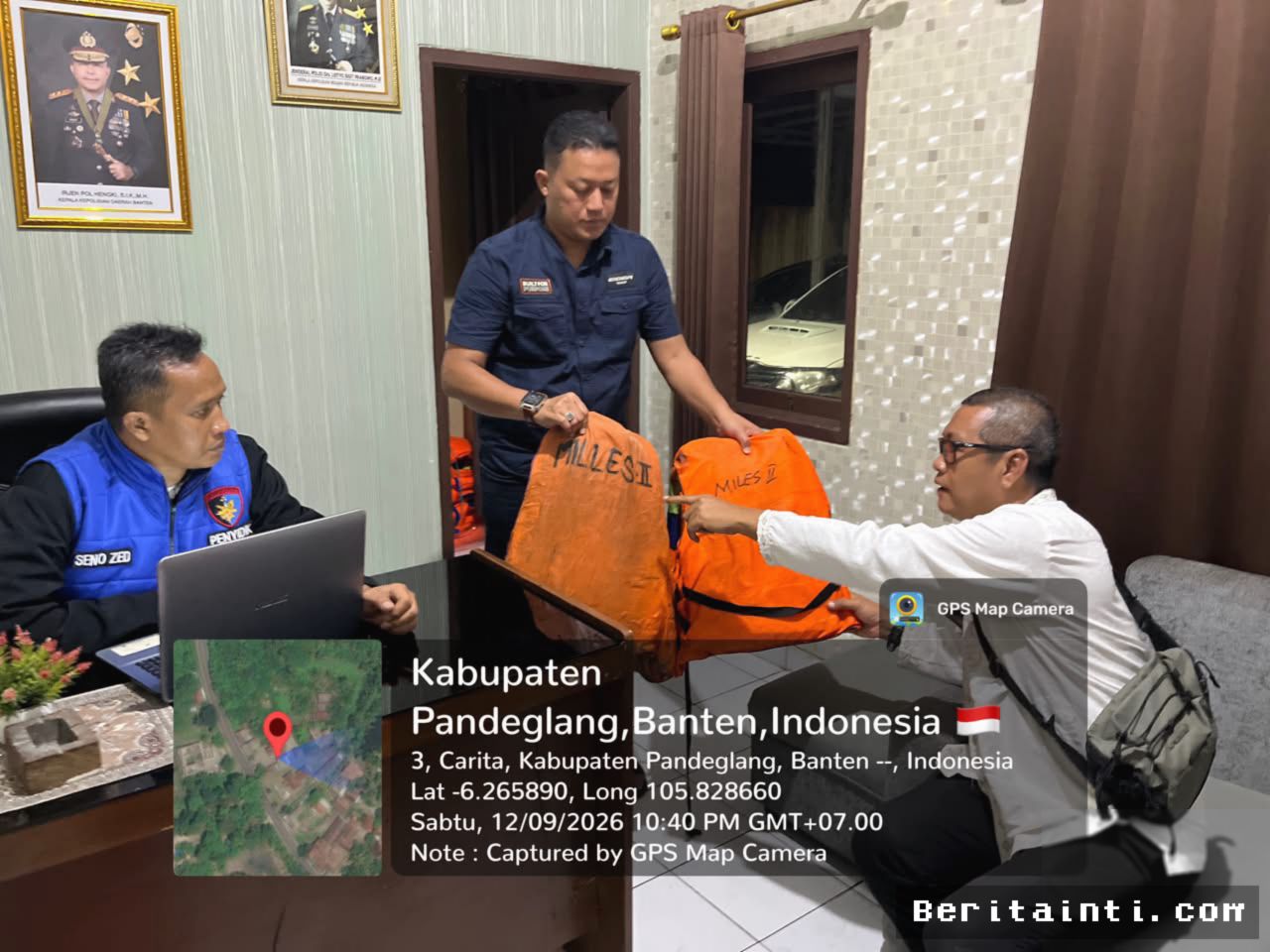 BANTEN — Polisi Pastikan Temuan Jaket Pelampung Bukan Milik KM Arupadhatu 1