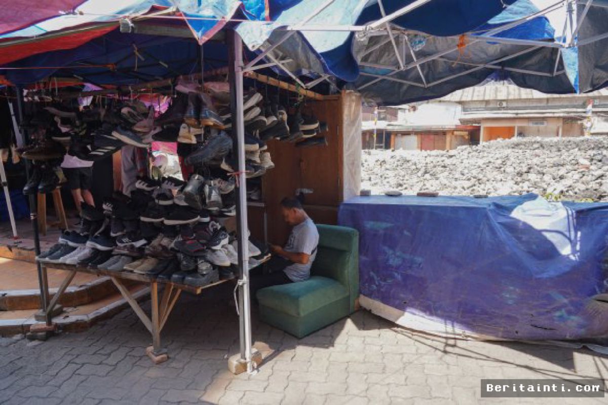 JAKARTA — Pedagang Pasar Taman Puring Menagih Janji Revitalisasi Pemprov DKI