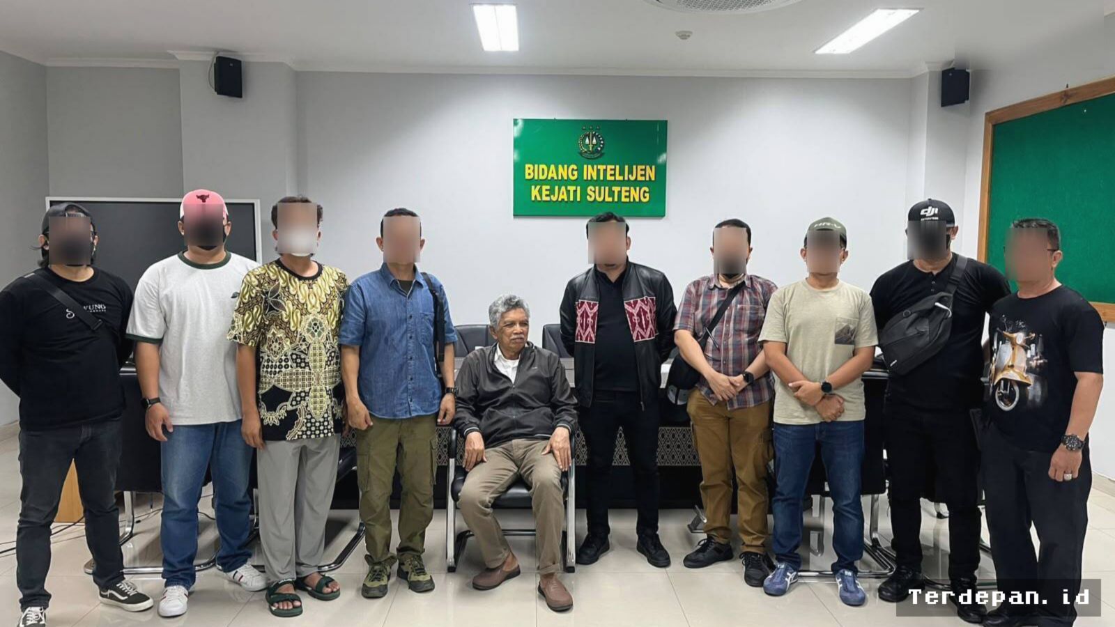 Kejagung Tangkap Buronan Korupsi Asal Kejaksaan Tinggi Sulawesi Tengah