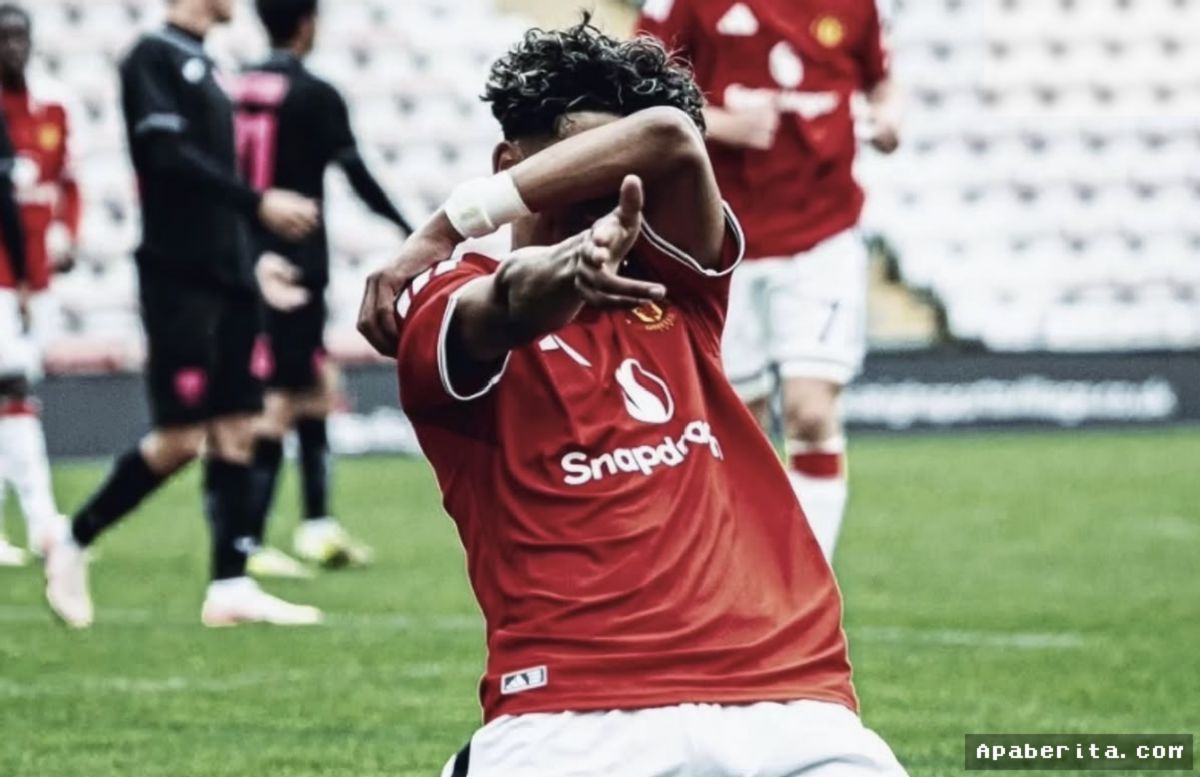 MANCHESTER — Wonderkid JJ Gabriel Desak Tinggalkan Manchester United