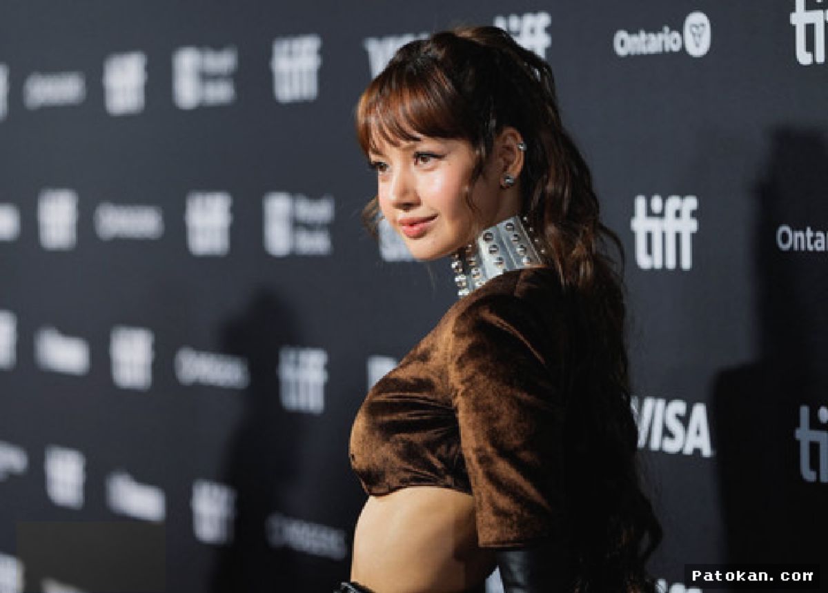 Lisa Blackpink Tampil Edgy dengan Louis Vuitton di TIFF 2026