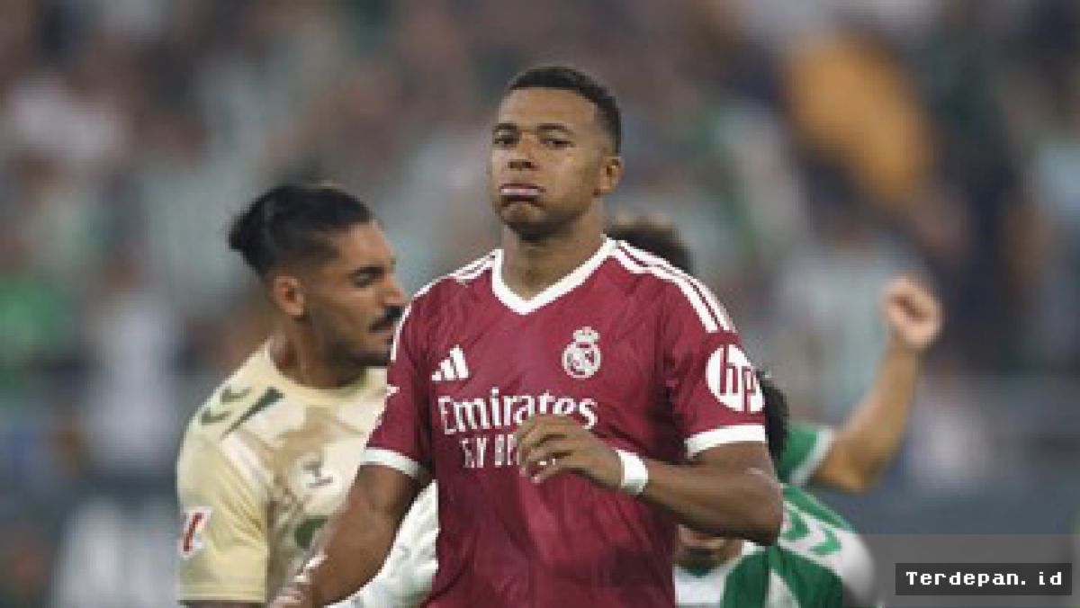 MANCHESTER UNITED — Keputusan Lepas Kylian Mbappe Dinilai Kesalahan Besar