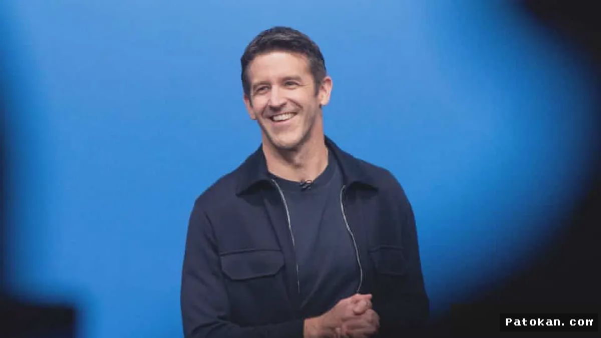 CUPERTINO — John Ternus Resmi Pimpin Apple Gantikan Tim Cook
