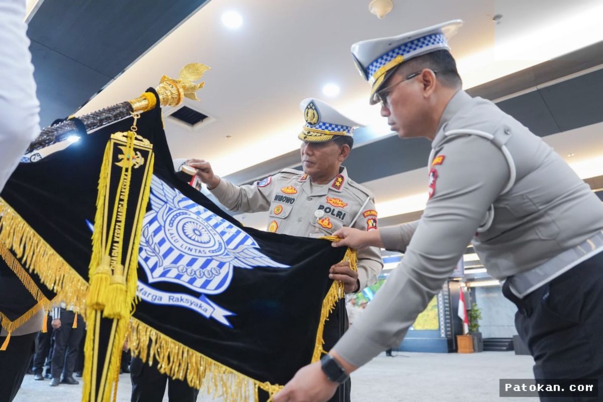 JAKARTA — Kakorlantas Irjen Wibowo Pimpin Upacara Pemuliaan Pataka Korlantas