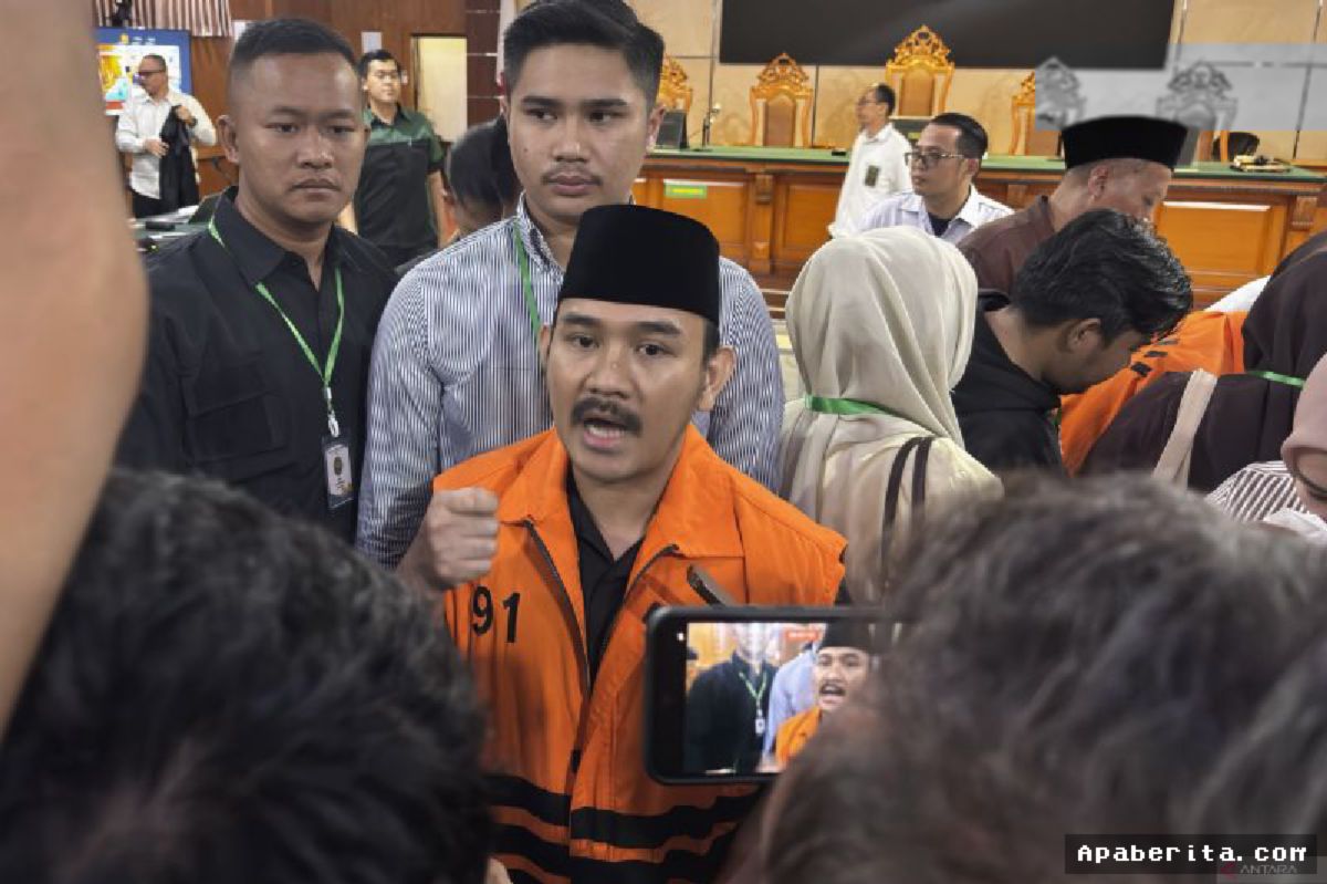 BANDUNG — Bupati Bekasi Nonaktif Divonis Enam Tahun Penjara