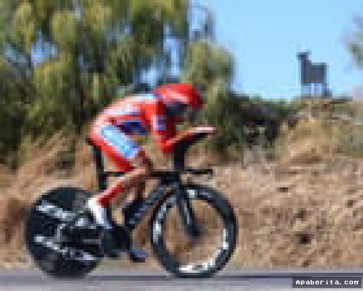 Enric Mas Dekati Gelar Juara Vuelta Usai Pertahankan Posisi Puncak