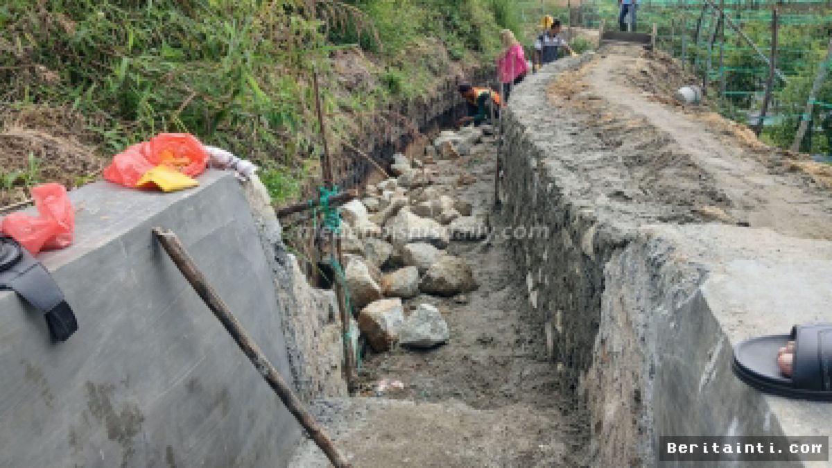 Taput — Warga Sitabotabo Ancam Blokir Proyek Irigasi Simokmok