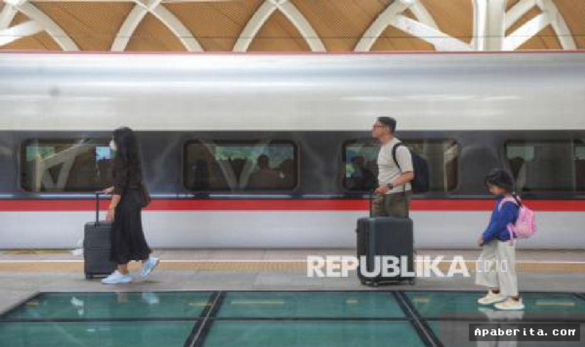DPR Minta Menkeu Tuntaskan Utang Kereta Cepat Whoosh Tanpa APBN