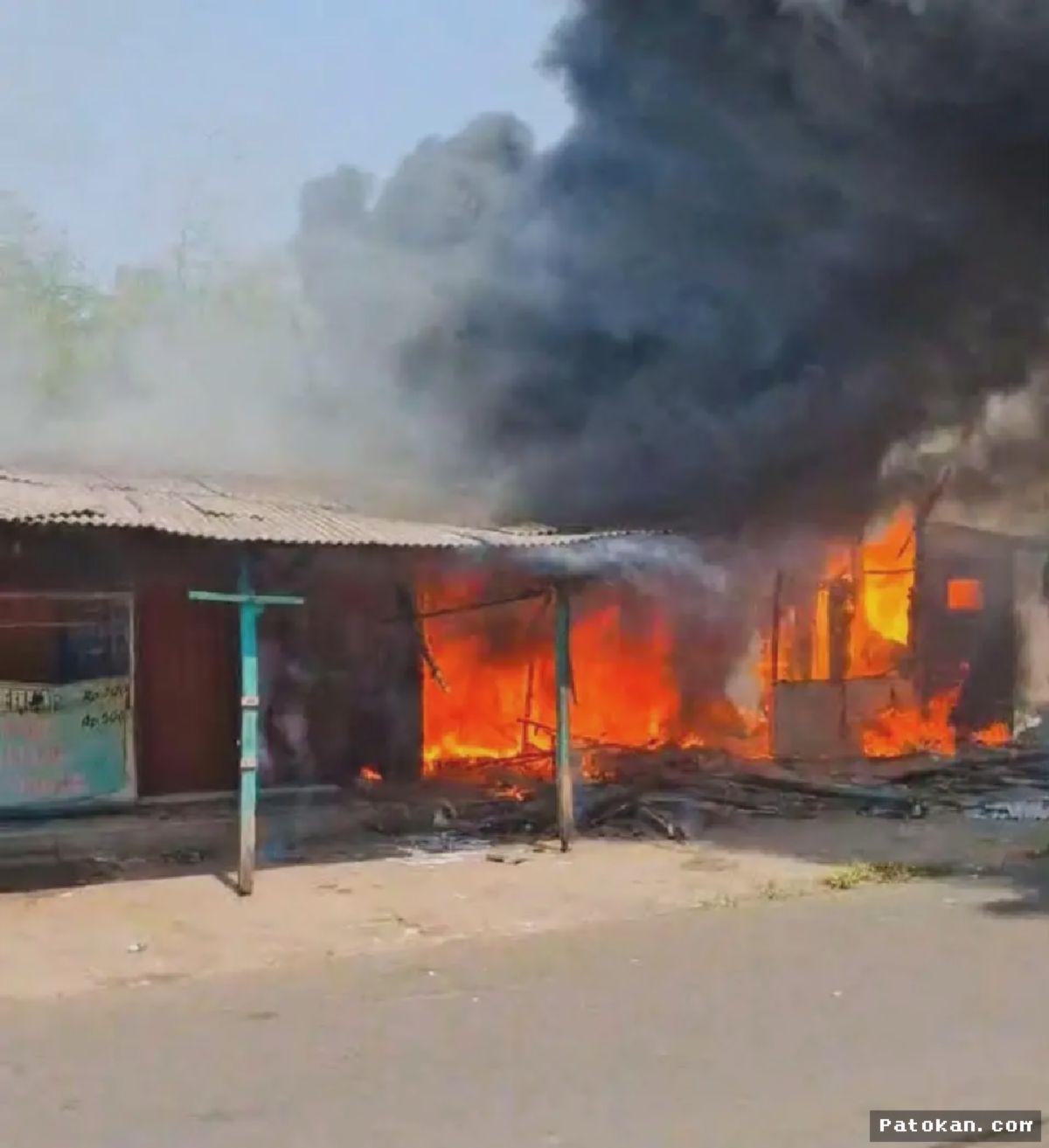 Bengkel Tambal Ban di Sukaluyu Cianjur Ludes Terbakar Dipicu Sambaran Bensin