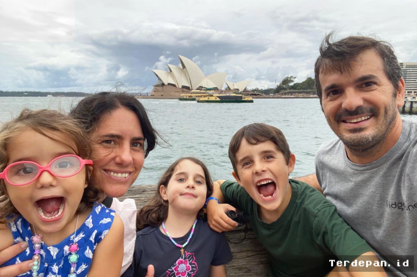 Pasangan Argentina Memilih Emigrasi ke Australia Demi Kualitas Hidup Keluarga