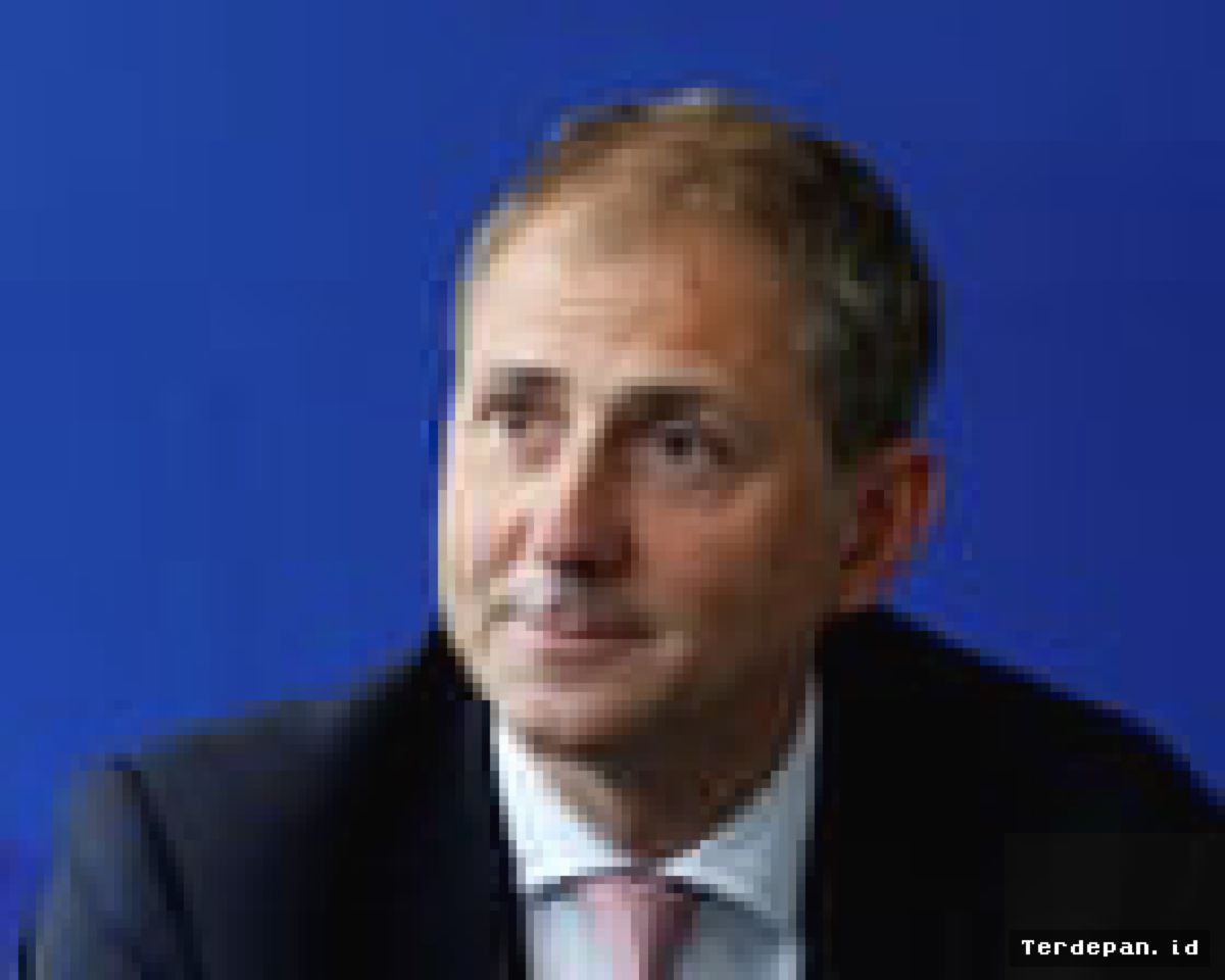 Alex Beard Bantah Tuduhan Suap Pejabat Afrika di Pengadilan London