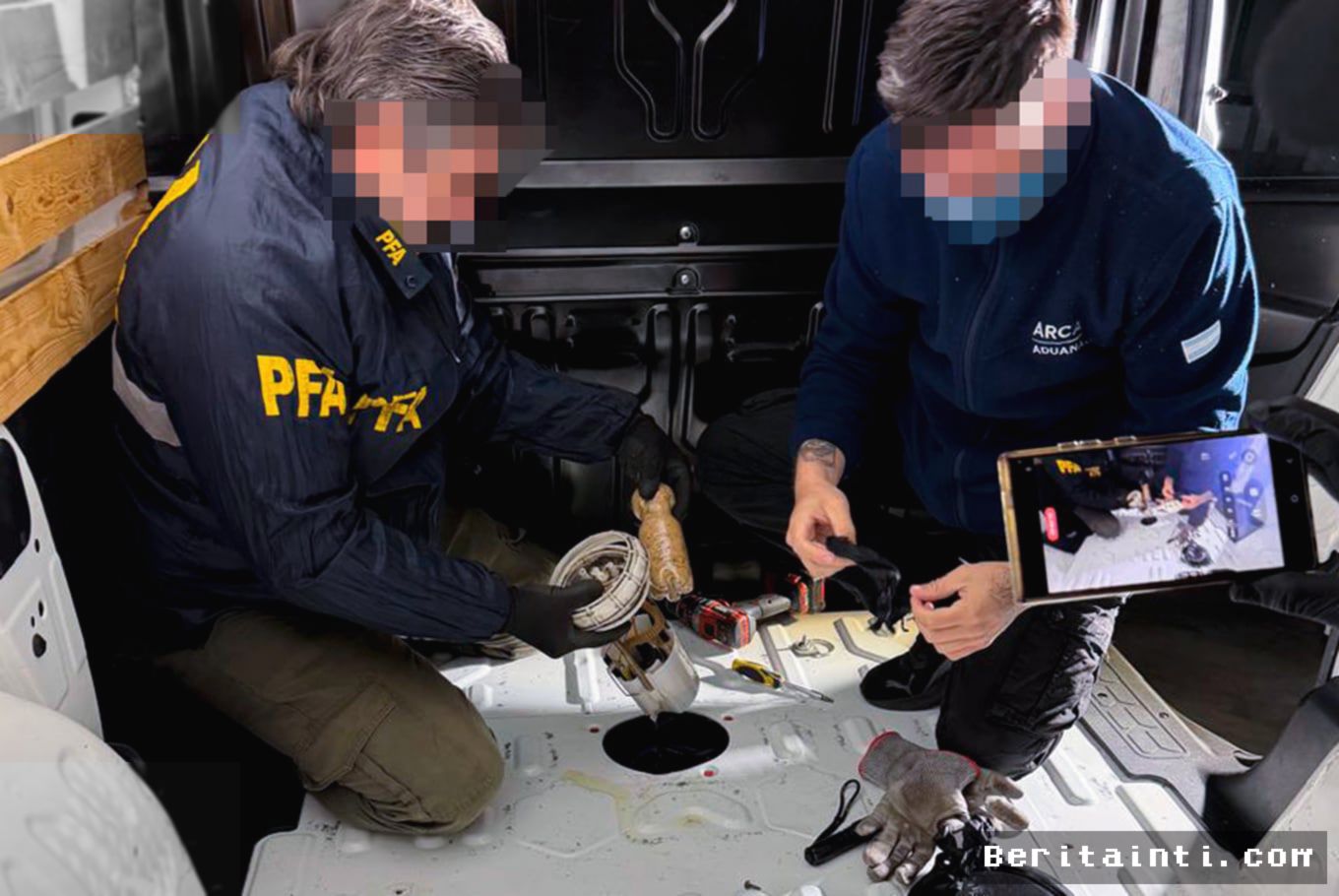 ARGENTINA — Polisi Gagalkan Penyelundupan 52 Kilogram Bahan Baku Ekstasi