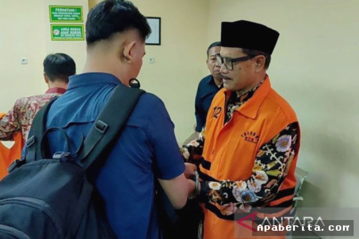 KPK Tuntut Wali Kota Madiun Nonaktif Maidi 7 Tahun Penjara