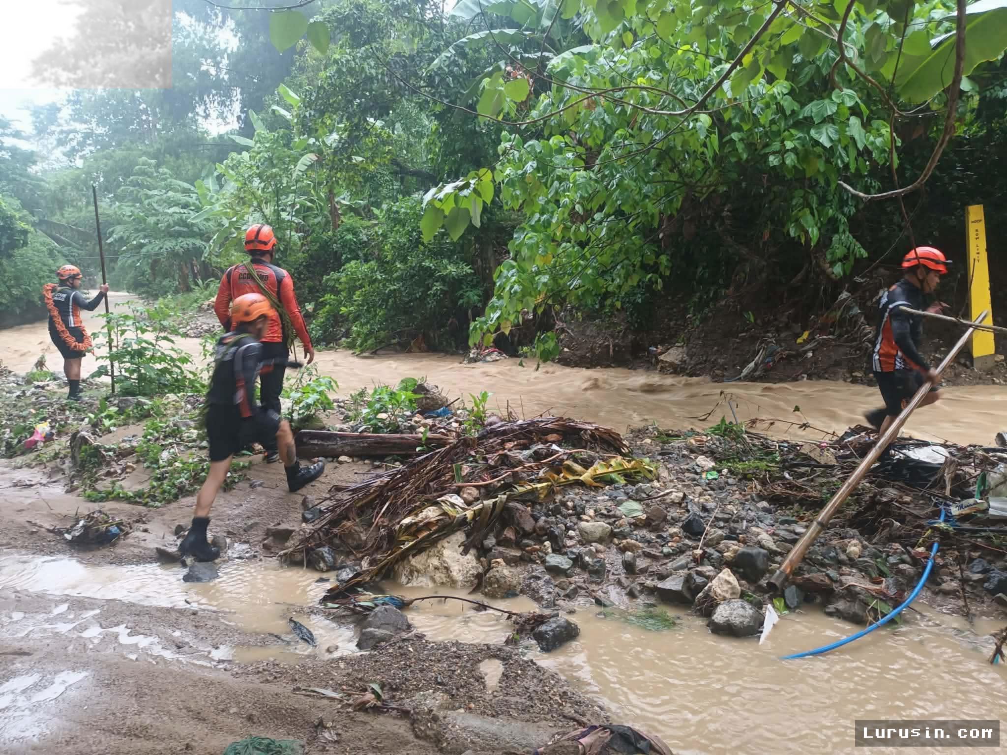 Filipina — Bocah Sembilan Tahun Terseret Arus Deras Sungai Cebu
