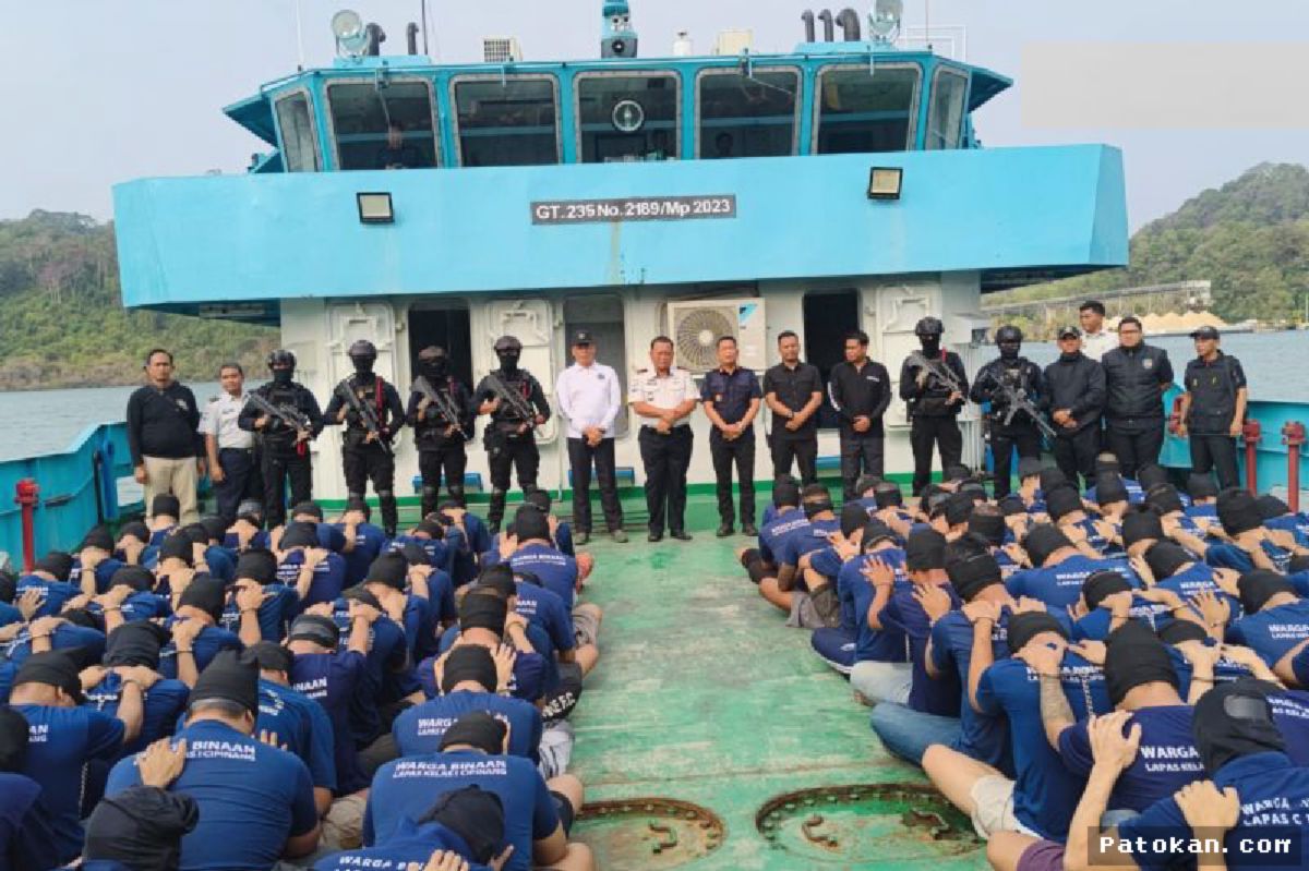 Ditjenpas Pindahkan 123 Narapidana Risiko Tinggi ke Lapas Nusakambangan